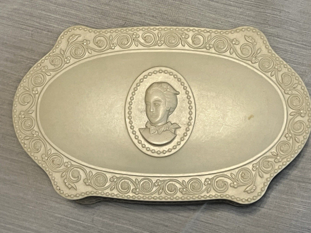 Vintage Trinket Box Luxor Powder Celluloid Cameo Dresser Box Vintage Trinket Box Luxor Powder Celluloid Cameo Dresser Box
