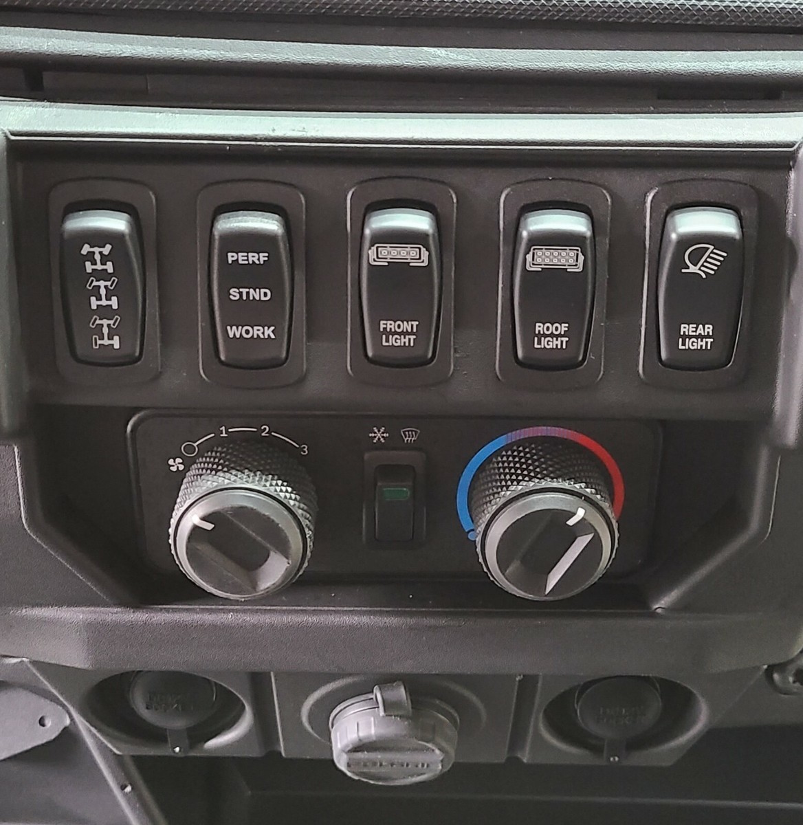 Switchライト 2025 maxresdefault.jpg