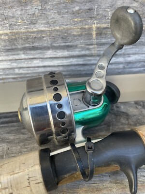 Johnson Century C200B Spin Cast Fishing Reel 3 Ball Bearings