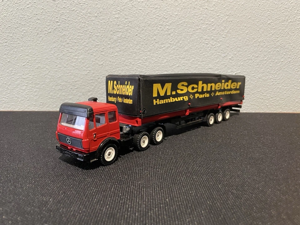 SIKU Super Serie 1:55 3815 Mercedes-Benz Planensattelzug M. Schneider