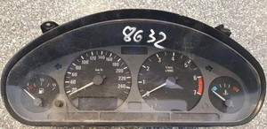BMW 3 Coupe E46 Kombiinstrument 8360482 3.00 Diesel 2003 33972205
