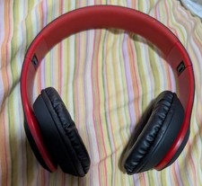 Beats by Dr. Dre Studio3 Wireless Over-Ear Headphones Red/Black NICE