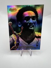 00-01 Bowman’s Best Expressions #E7 Kobe Bryant - RARE ! MUST READ-SMALL DEFECT