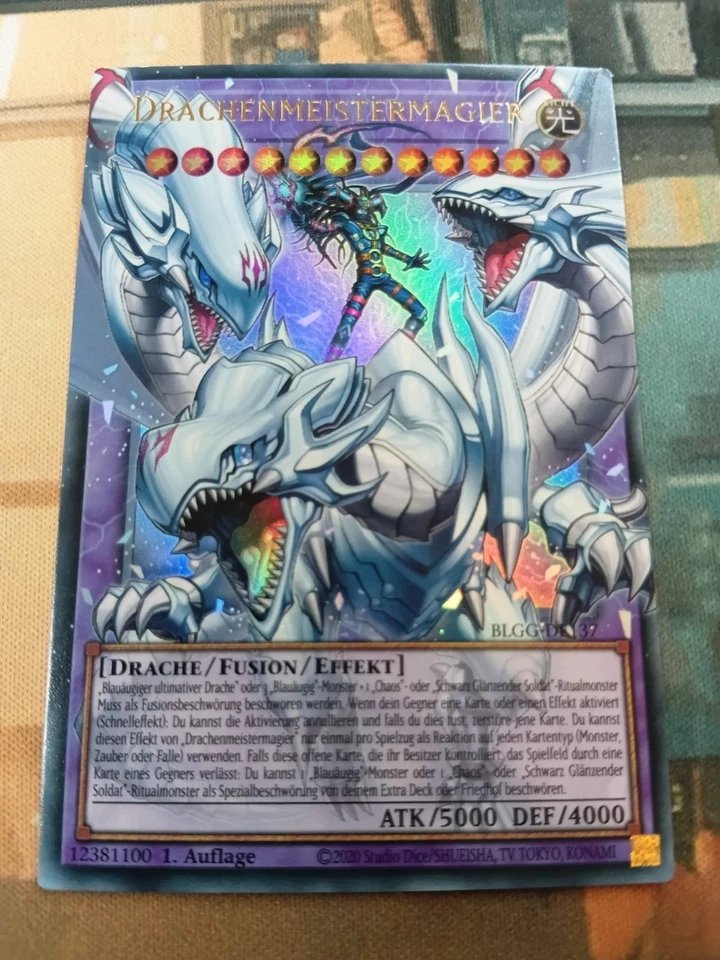 Drachenmeistermagier BLGG-DE137 Ultra Rare Overframed Full Art DE NM Yugioh - Bild 1 von 1