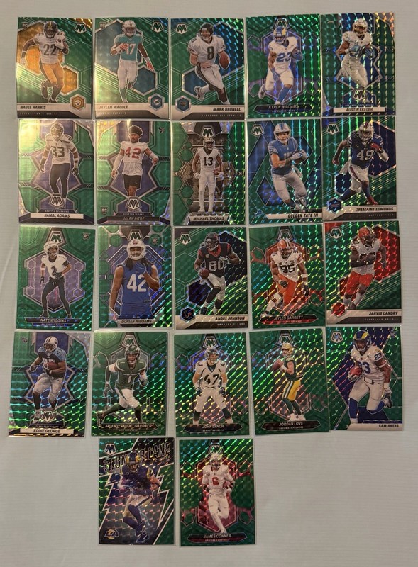 NFL Mosaic Multi-Year Green Mosaic Prizm Lot (22) Waddle RC,