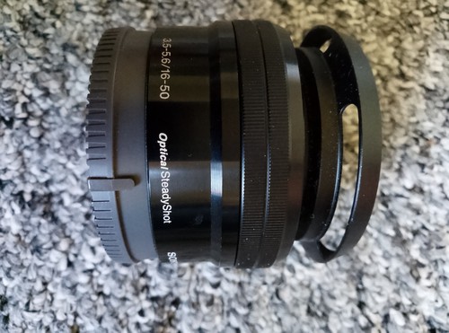 Sony E PZ 16-50mm f/3.5-5.6 OSS Lens Zoom lens for Sony E-Mount Cameras Black - Picture 2 of 3