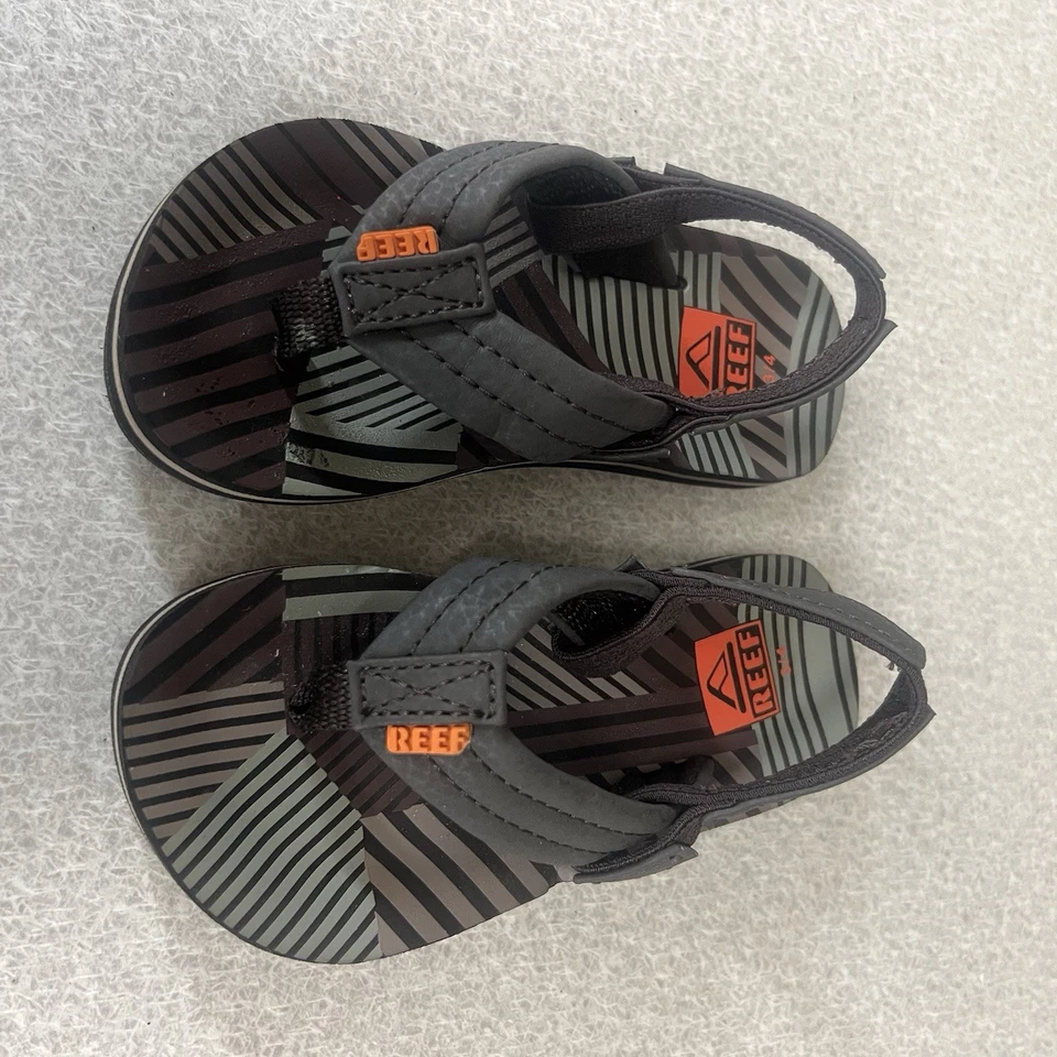 Sandalias de tanga Reef Little Ahi marrón para niños pequeños talla 3/4 Foto 2 de 4