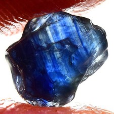 BEAUTIFUL 1.95 ct UNHEATED BLUE SAPPHIRE ROUGH NATURAL100% NR!