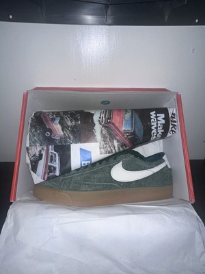 Size 12.5 - Nike Devin Booker x Chevrolet x Blazer Low Team  display picture 1
