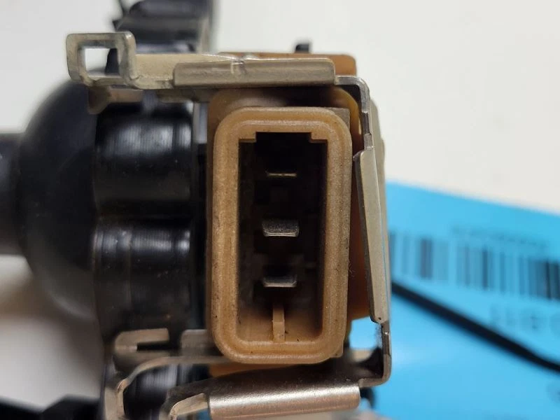 BMW 330CI E46 E39 2001-2002 BOBINA DE ENCENDIDO DIRECTO - BOSCH Foto 3 de 4