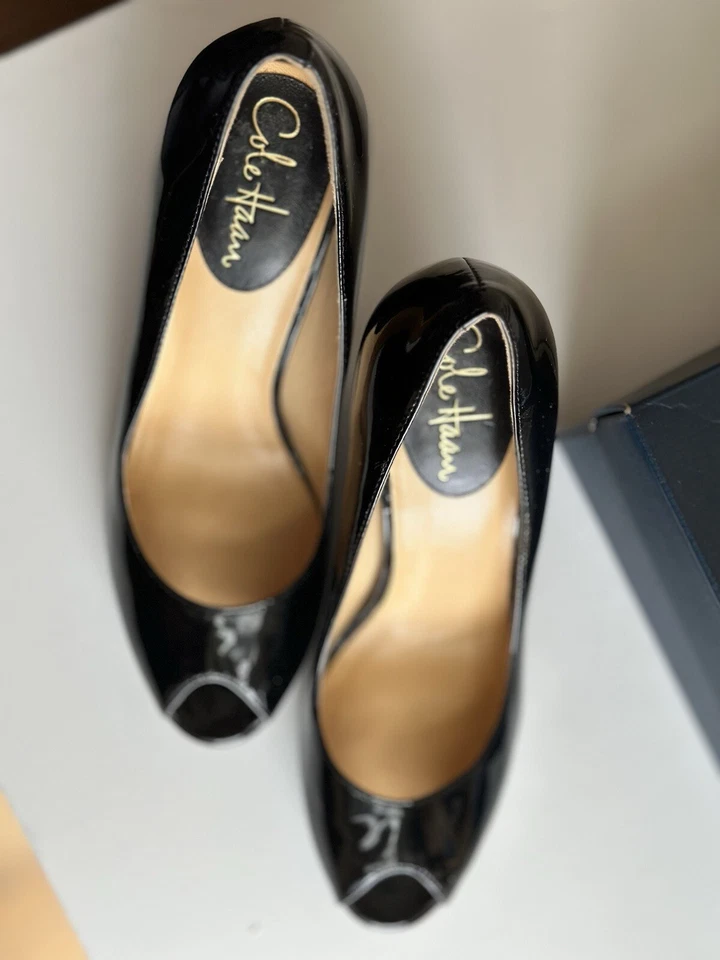 Bomba de aire Cole Haan Carma OT charol negro talla 8 B con caja Foto 2 de 4