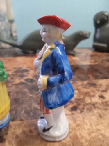 Pair of Vintage Porcelain- Occupied Japan - Victorian Figurines Hand Painted - Picture 7 of 7