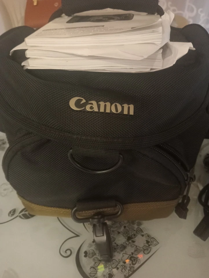 Canon EOS 1200D 24,1 Mpx Fotocamera Reflex Digitale (Kit con EF-S 18-55mm.. - Immagine 3 di 4