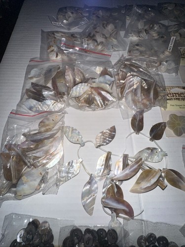 Natural/Beige REAL Oyster Shell Button Large Assorted Lot Crafts jewelry, sewing - Picture 11 of 23