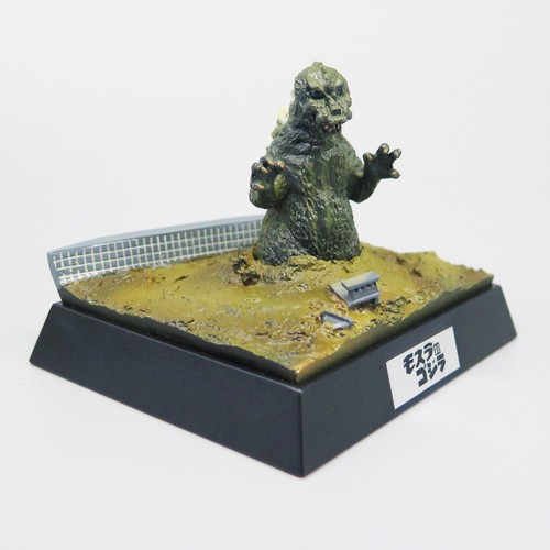 GODZILLA Bandai 2000 Mini Diorama Giapponese con Scatola 9cm x 8cm - Foto 3 di 10