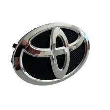 Front Grille Emblem Logo Badge For Toyota Camry Highlander Prius Avalon 10-18