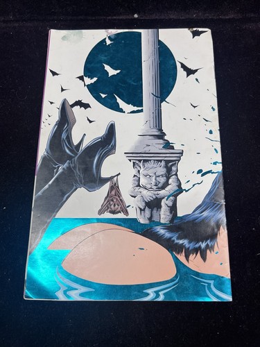 Vengeance of Vampirella #1 (1994, Harris) - 2nd Print Aqua Blue Foil Variant - Picture 8 of 11