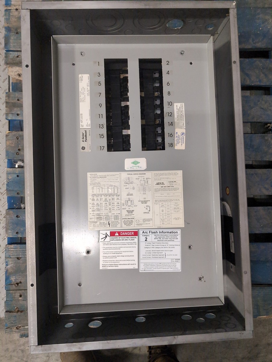 GE AQF3181MB Panelboard 125A 208/120V 3PH 4W 18Cir MLO Panel 125