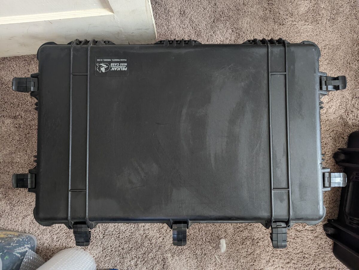 Pelican 1650 Protector Hard Wheeled Rolling Travel Case | eBay Pelican 1650 Protector Hard Wheeled Rolling Travel Case | eBay