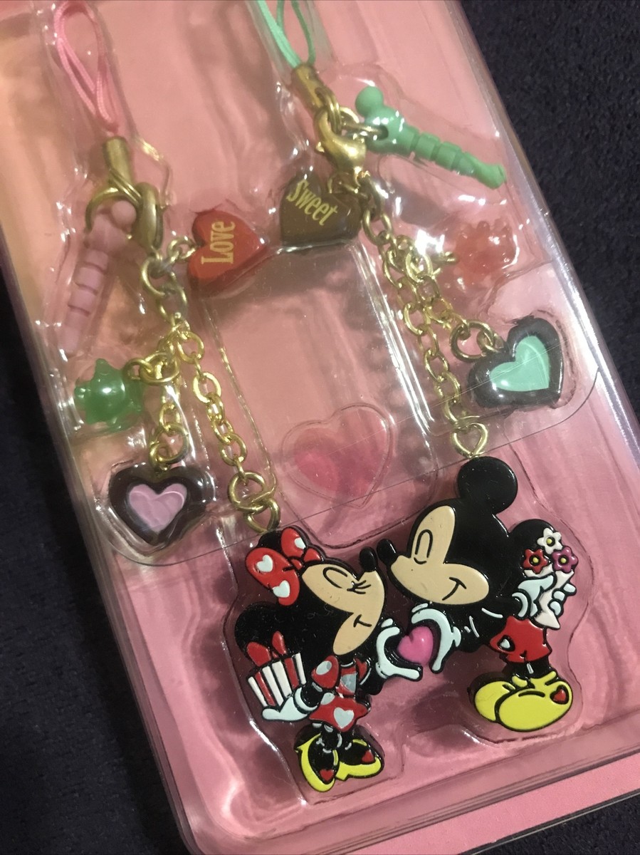 ディズニー　ストラップ ディズニーキャラクターのストラップぬいぐるみ