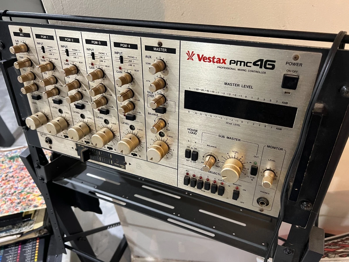 Vestax PMC 46 RARE GOLD Analogue 4 channel knob Mixer Collectors Item