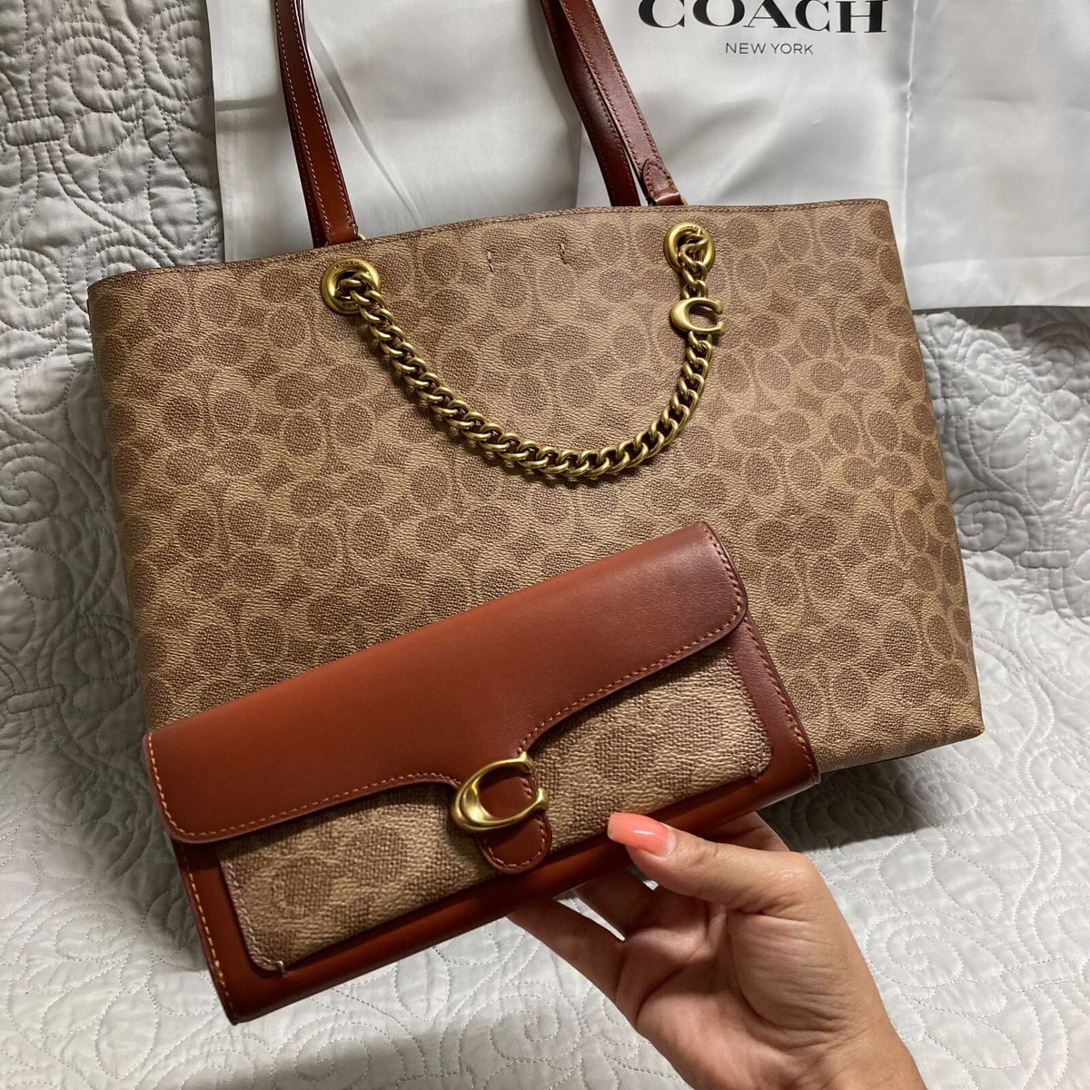 COACH Tote Bag & Wallet In Signature Tan Rust CC Leather NWT  display picture 1