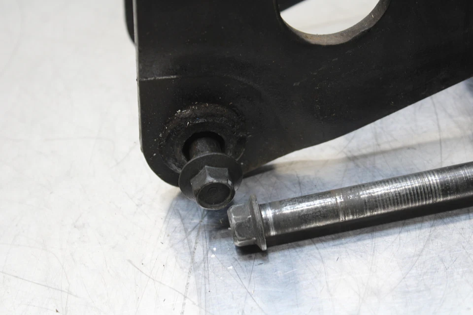 86 SUZUKI GS750ES REAR DOGBONE SHOCK LINKAGE LINK BB140 - Image 4 of 4