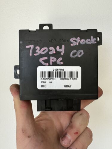 21997590 TAHOE ESCALADE YUKON SUBURBAN 2003-2006 REAR A/C HVAC CONTROL MODULE