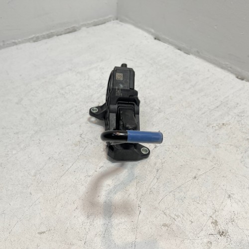 2018 - 2024 TOYOTA CAMRY GAS PEDAL THROTTLE ACCELERATOR TRAVEL SENSOR OEM - Picture 4 of 10