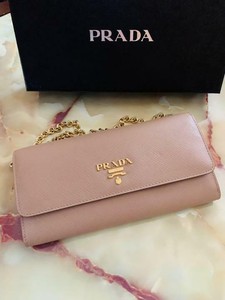 prada envelope wallet on chain