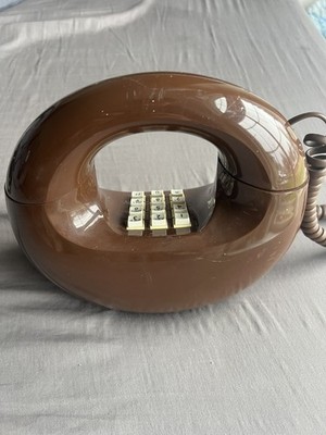 Vintage 1970s Western Electric Sculptura “Donut” Phone – Brown