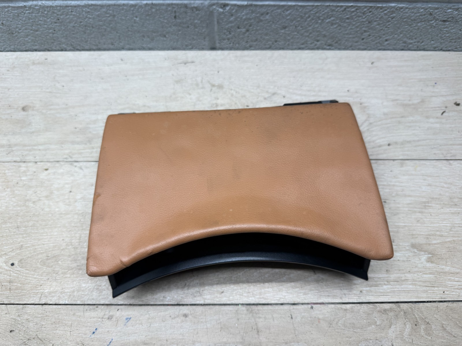 Maserati Quattroporte 2004-2008 Center console cover