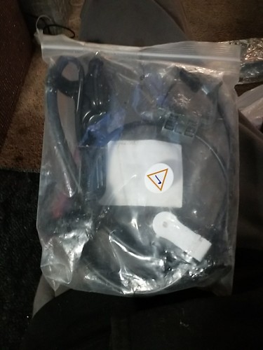 One New VEMO ABS Wheel Speed Sensor Front Left V70720191 8954333080 - Picture 2 of 2