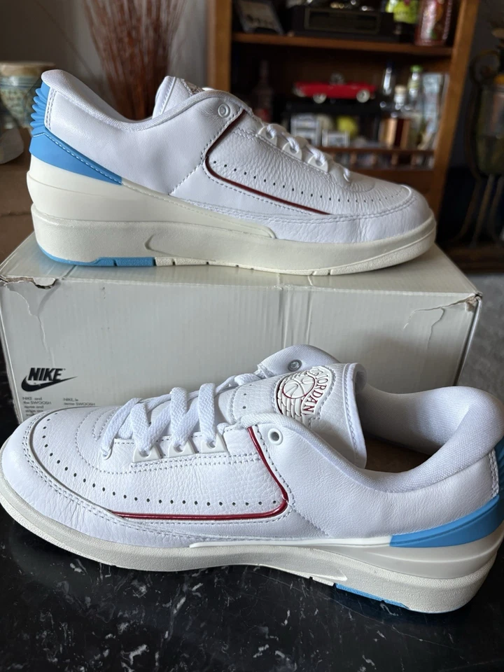 Talla 6.5M / 8W - Air Jordan 2 Retro Bajo NC a Chi W Foto 3 de 4