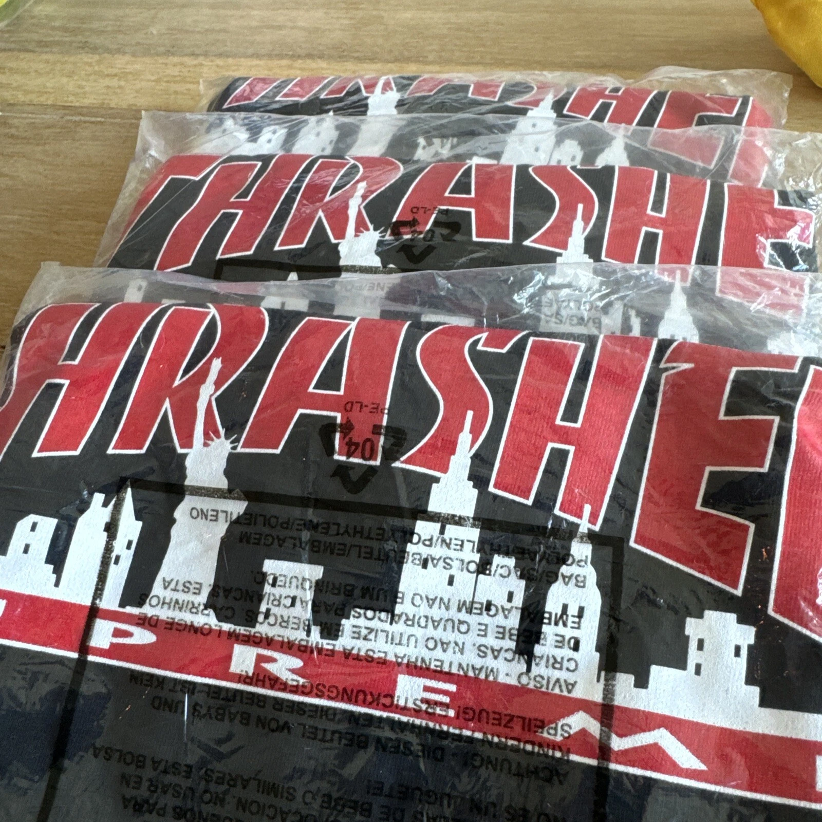 TEE SHIRT SUPREME x THRASHER   TOUTES TAILLES PETITES   Tout neuf + Prêt à expédier !