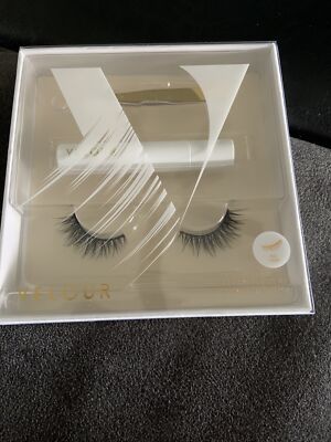 NEW Velour Lashes ''The Effortless Kit '' Silk Lash Kit w/ Applicator+Glue Pen