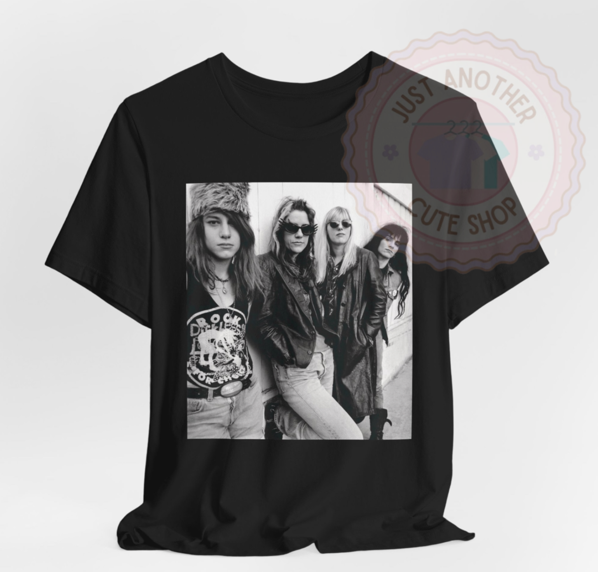 L7 Band T-Shirt ✩ 90s Grunge! Riot Grrrl! ✩ Vintage Punk Rock 
