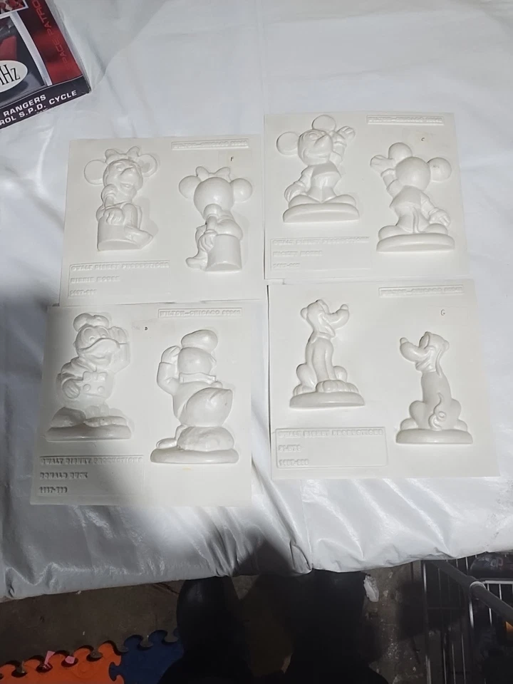 Lote de 4 moldes de azúcar dulces de plástico Wilton Walt Disney Productions Foto 2 de 4