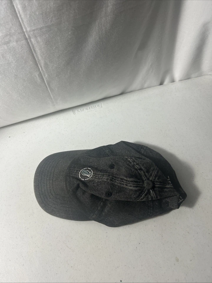 Sombrero negro vaquero con correa ajustable Grenade Foto 4 de 4