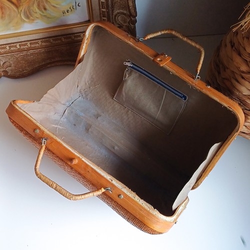 Petite Valise en Rotin et Bambou - Vintage, Artisanale, Décorative, Unique - Foto 9 di 12