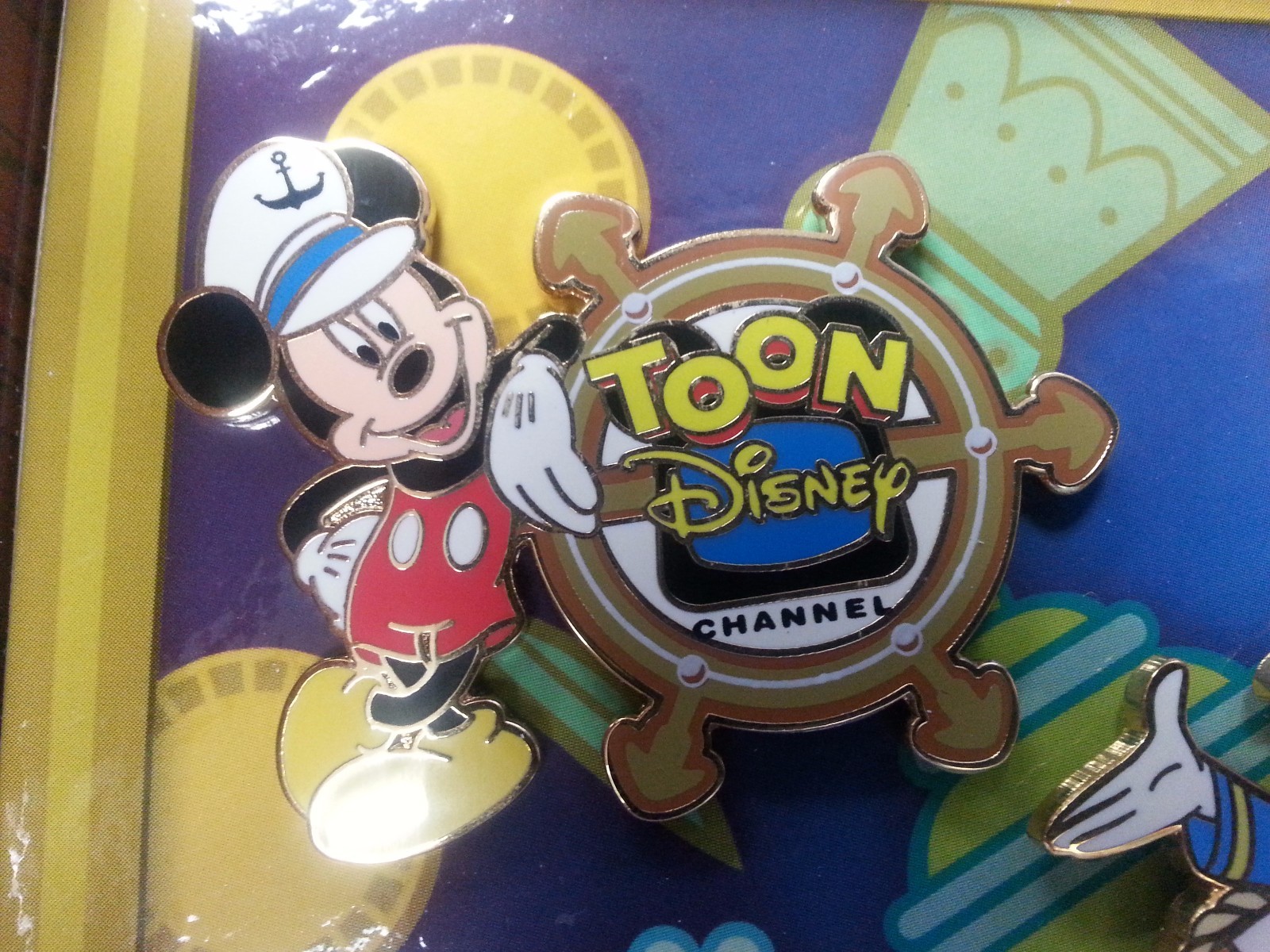 TOON DISNEY CHANNEL BOX SET OF 3 PINS NEW CONDITION Free Shipping!! | eBay TOON DISNEY CHANNEL BOX SET OF 3 PINS NEW CONDITION Free Shipping!! | eBay