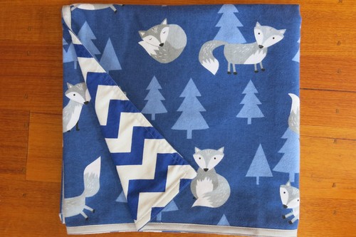 Baby blanket, h/made, double sided,flannel, extra large-frolicking foxes on blue - Picture 4 of 6