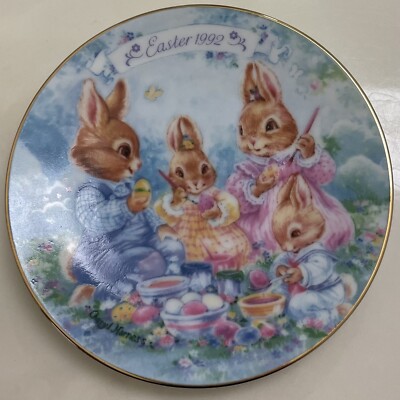 Avon ''Colorful Moments'' 1992 Easter Bunny Plate 22k Gold Vintage 90s Cottagecore