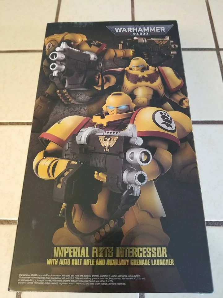 Bandai Primaris Marines Espaciales Warhammer 40K Intercesor Puños Imperiales Nuevo en Caja Foto 3 de 4
