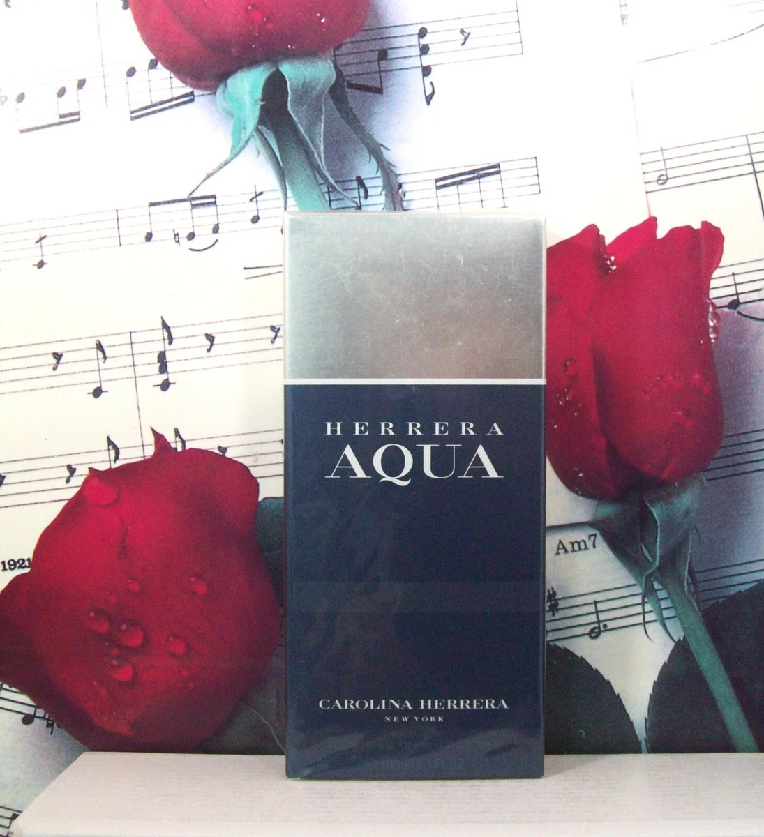 Preços baixos em Fragrâncias Carolina Herrera Herrera Aqua para
