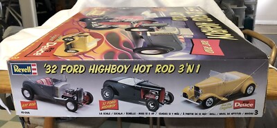 Revell 1:8 1932 Ford Roadster Highboy Hot Rod Model Kit Big Deuce