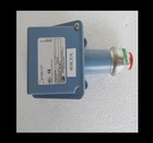 Original UE pressure switch H100-171