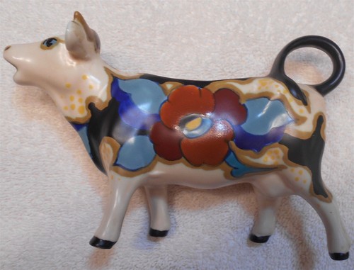 Gouda, Regina, Lydia, Cow Creamer