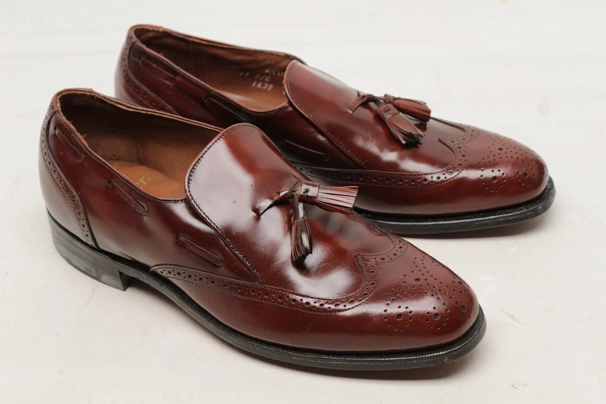 Slip on wingtip dress best sale shoes
