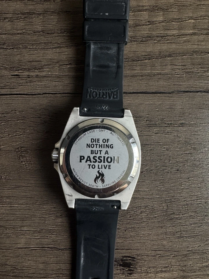 Reloj de buceo Core Fury Blacktop GMT titanio Foto 4 de 4